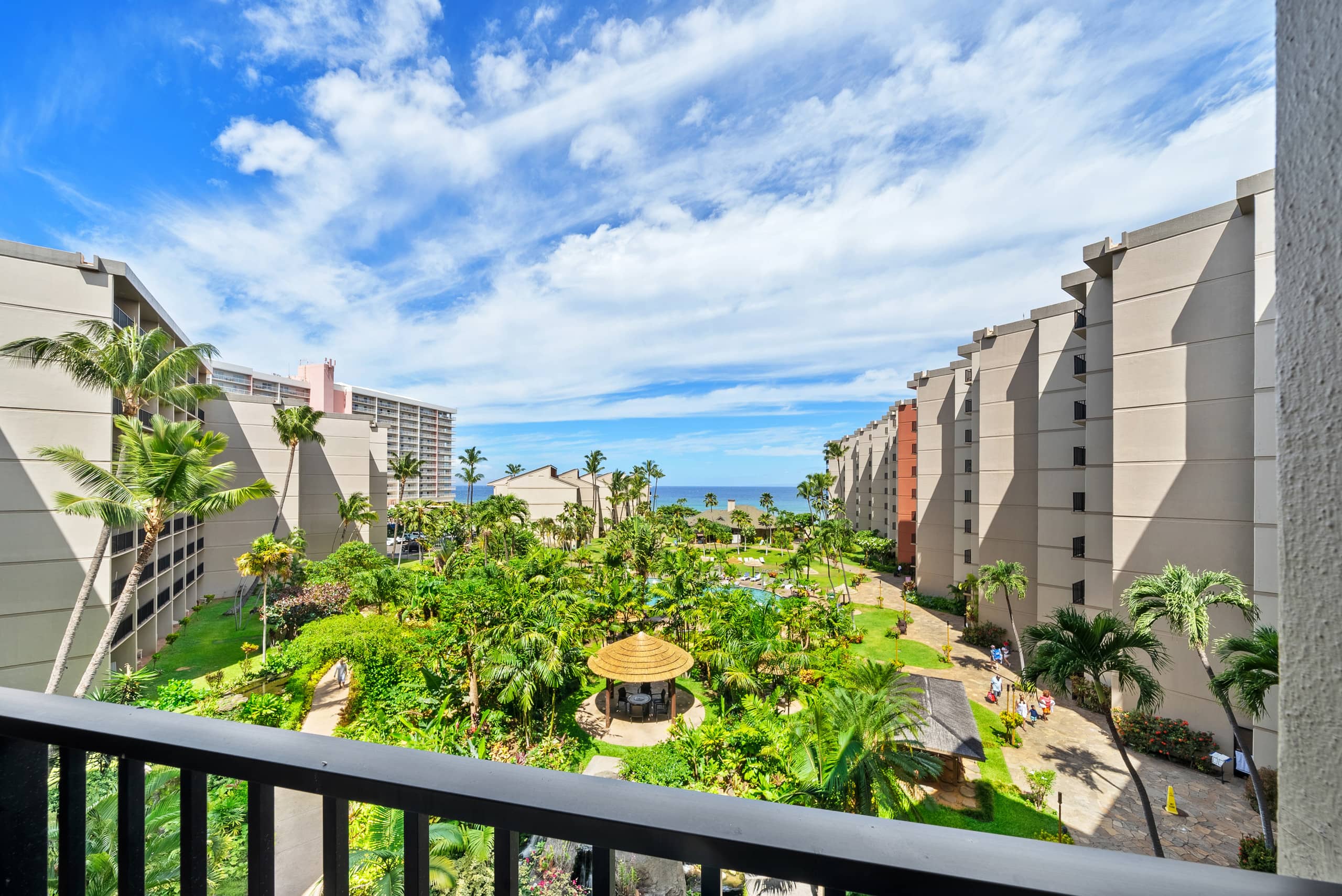 Condo in Lahaina · ★4.8 · 2 bedrooms · 4 beds · 2 baths - Image 25