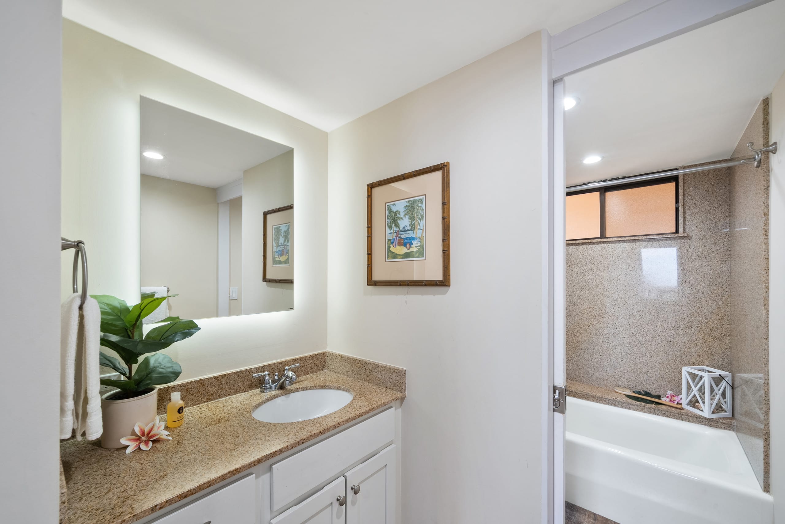 Condo in Lahaina · ★4.8 · 2 bedrooms · 4 beds · 2 baths - Image 18