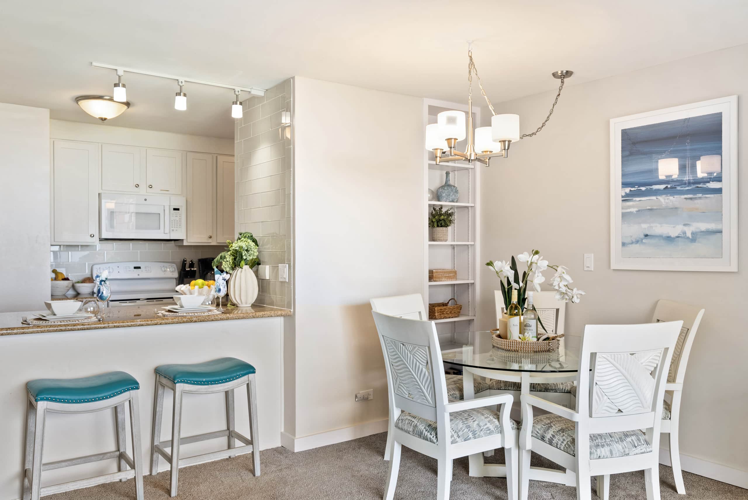 Condo in Lahaina · ★4.8 · 2 bedrooms · 4 beds · 2 baths - Image 9