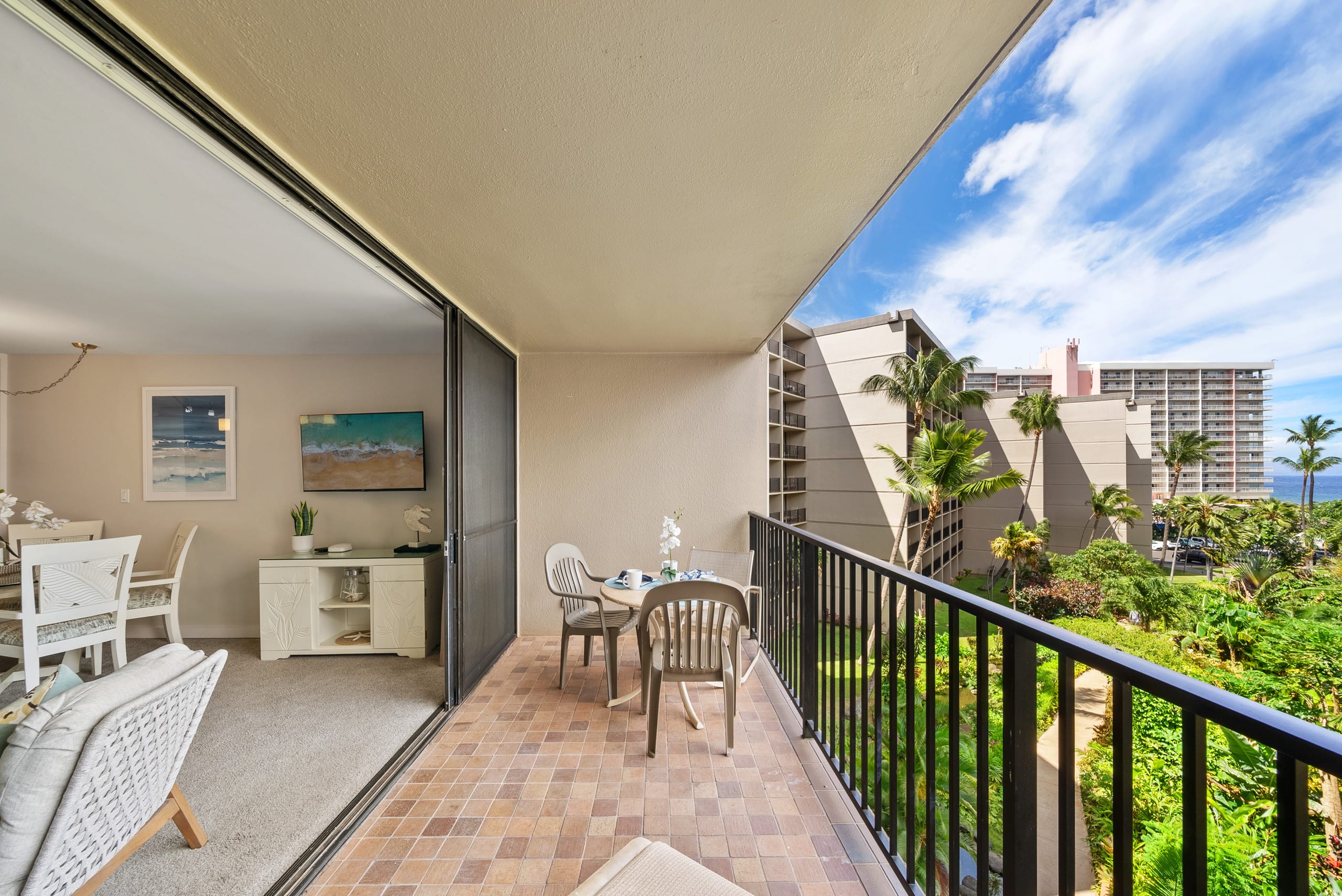 Condo in Lahaina · ★4.8 · 2 bedrooms · 4 beds · 2 baths - Image 24