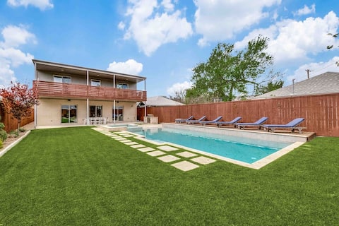 Modern Comfort in Lower Greenville!