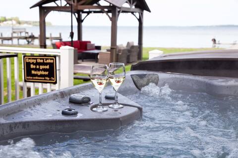 Break Away: Hot tub, theater & game room!