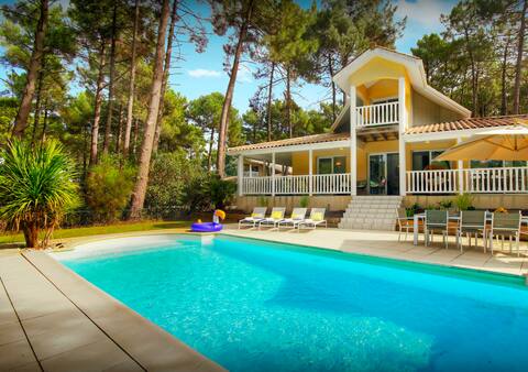 Summer villa with private pool