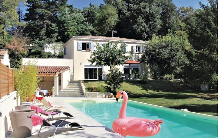 Gorgeous Home In Montélimar - Montélimar