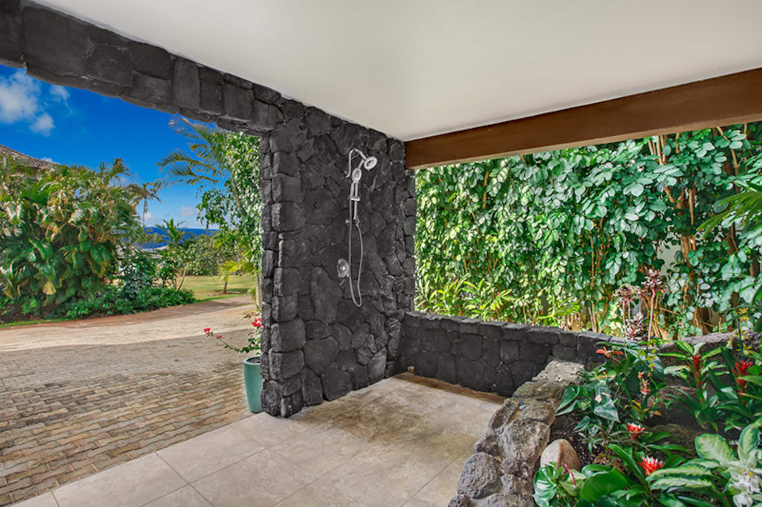 Home in Poipu · ★4.79 · 3 bedrooms · 5 beds · 3 baths - Image 4