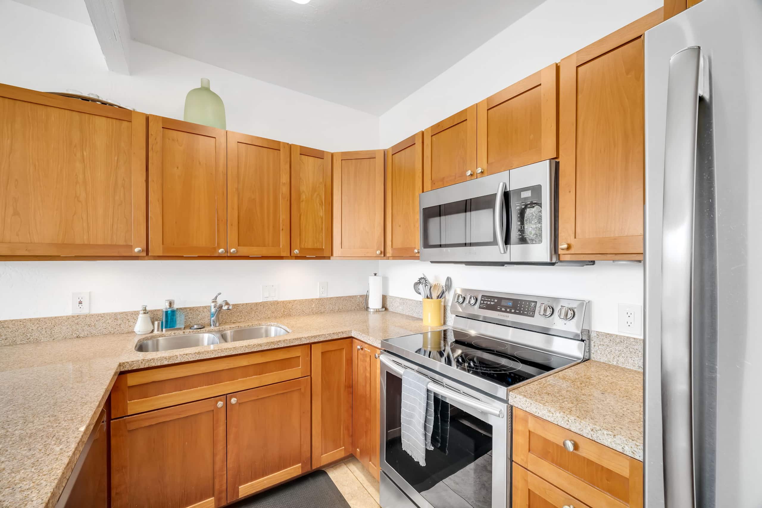 Condo in Poipu · ★4.71 · 2 bedrooms · 3 beds · 2 private baths - Image 15