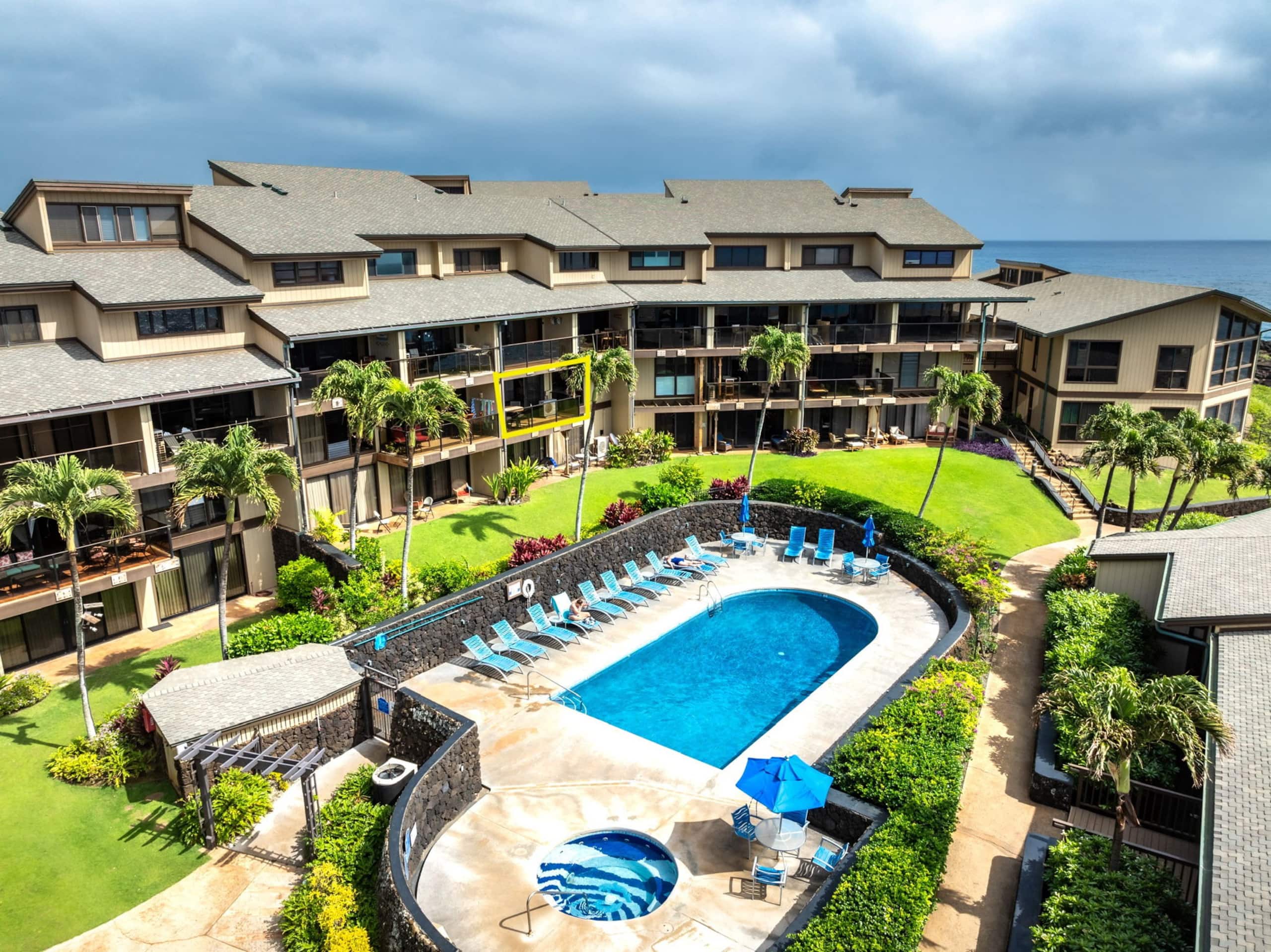 Condo in Poipu · ★4.73 · 3 bedrooms · 4 beds · 2 baths - Image 2
