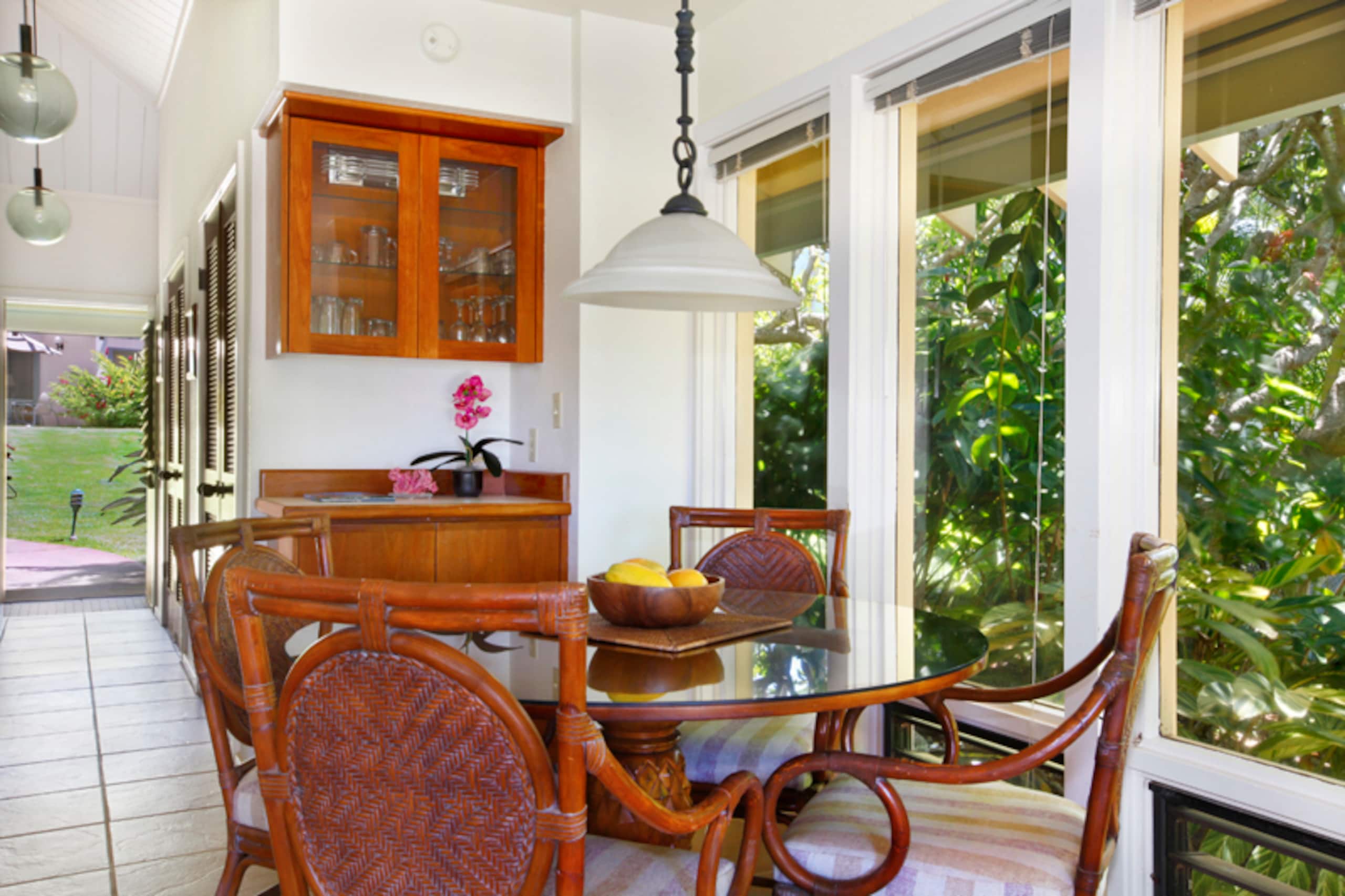 Condo in Poipu · ★4.57 · 1 bedroom · 3 beds · 1.5 baths - Image 11