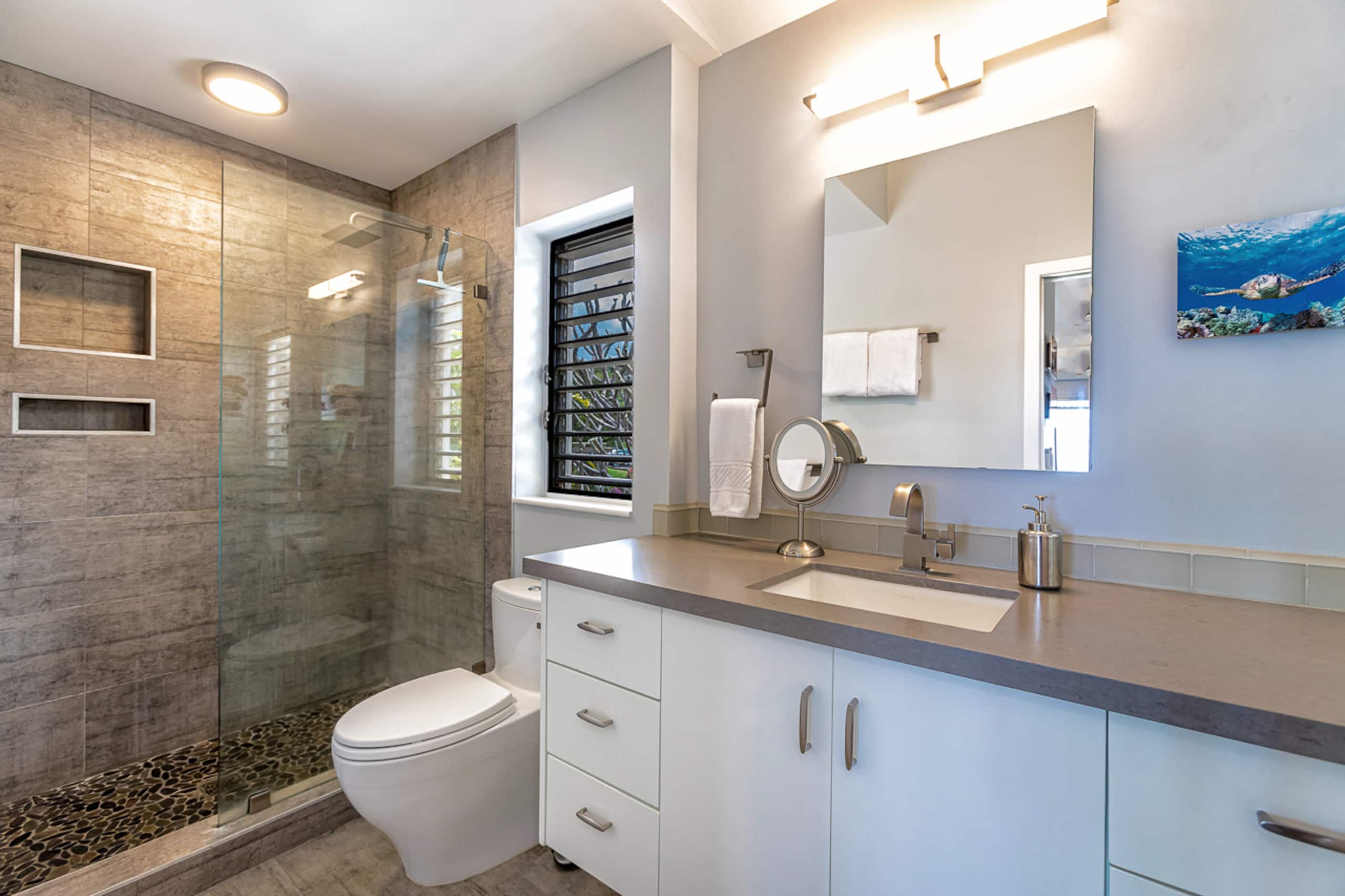 Condo in Kihei · ★4.91 · 1 bedroom · 2 beds · 2 baths - Image 26