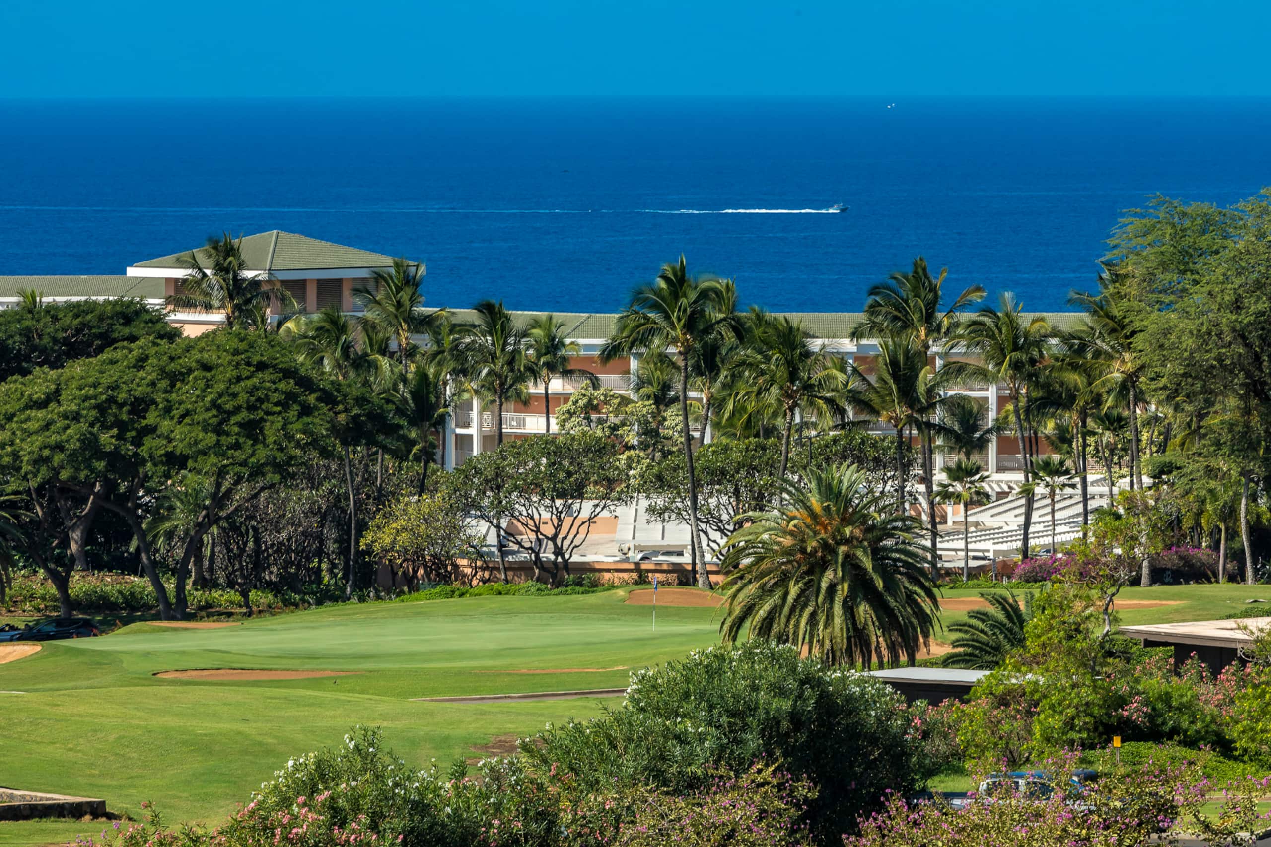 Condo in Kihei · ★4.91 · 1 bedroom · 2 beds · 2 baths - Image 8