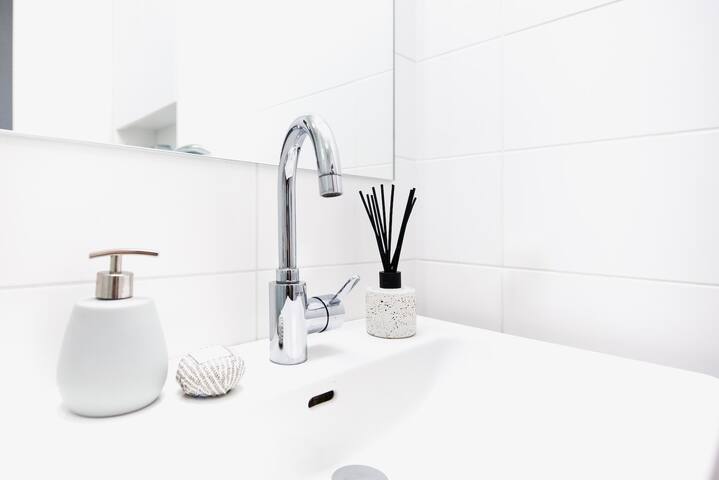 Apartment in the city center (Double/Double) gallery image 5