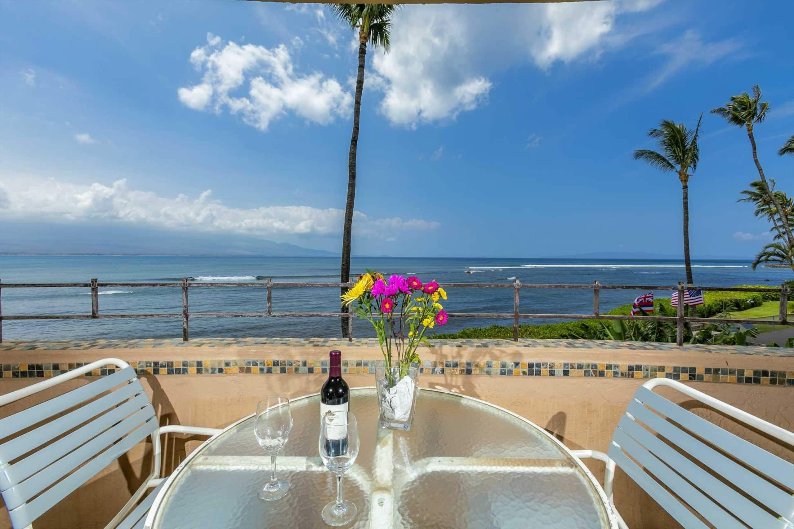 Condo in Maalaea · ★4.76 · 2 bedrooms · 2 beds · 2 private baths - Image 3