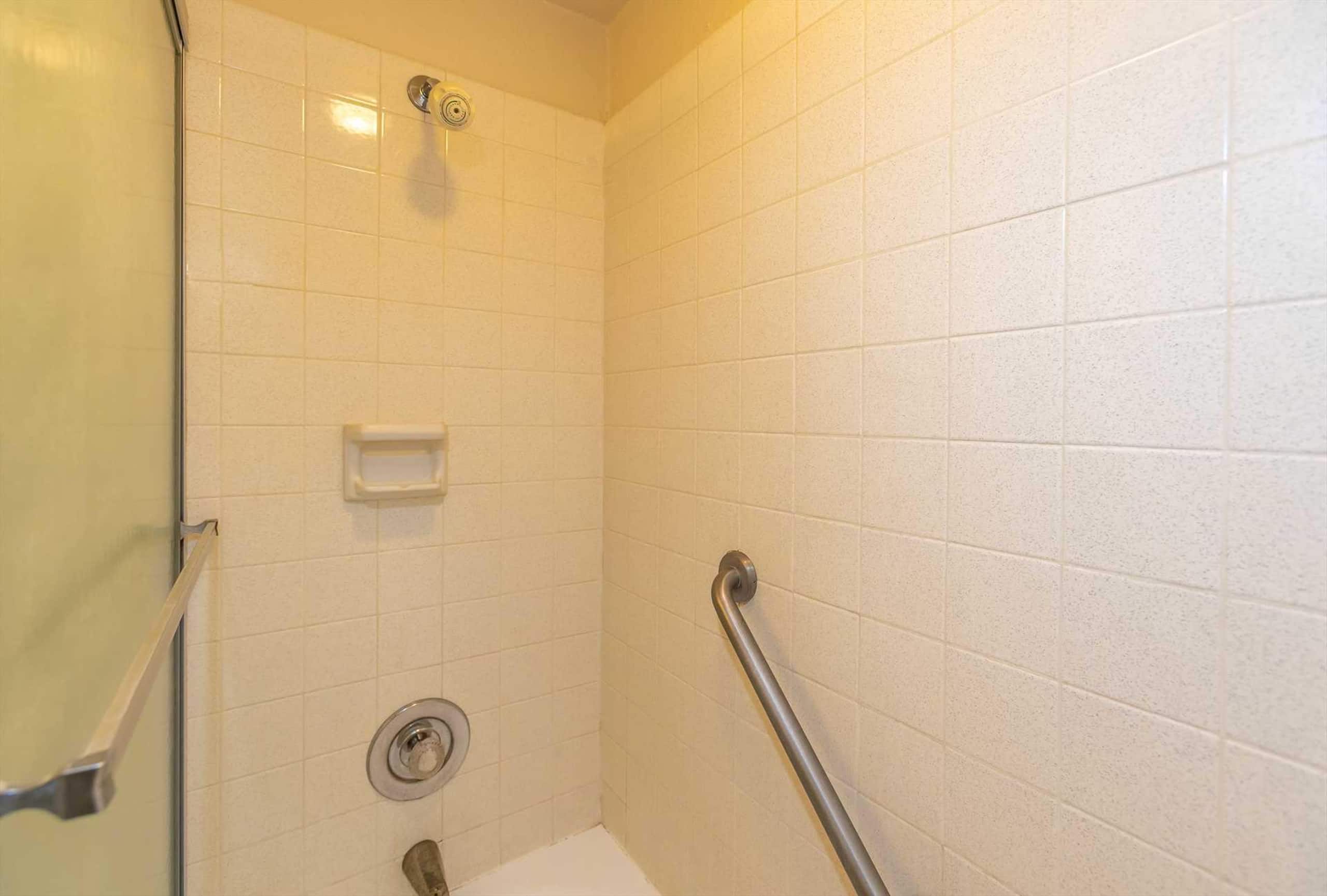 Condo in Maalaea · ★4.76 · 2 bedrooms · 2 beds · 2 private baths - Image 19