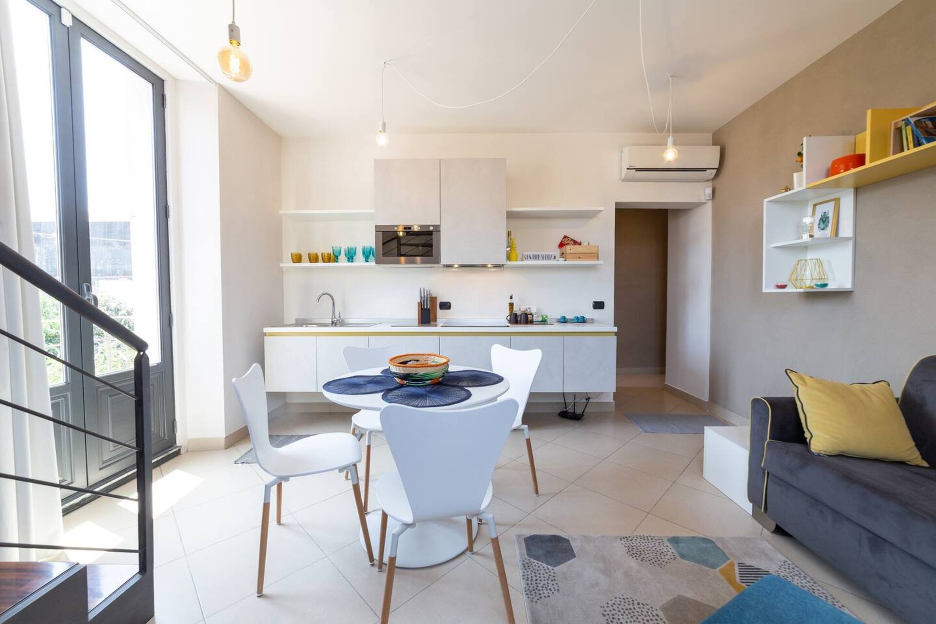 Apartament typu Suite - szybkie Wi-Fi - klimatyzacja - supermarkety i sklepy - ekskluzywny „SunTripSicily”