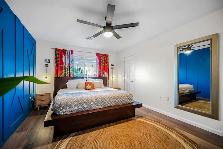 Relax in luxury with a spacious master bedroom featuring a comfortable king-sized bed and a beautifully appointed ensuite bathroom for the ultimate retreat.