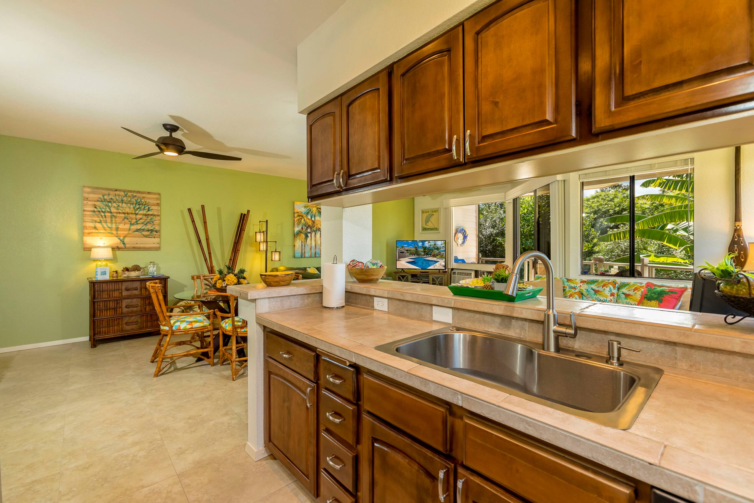 Condo in Kihei · ★4.73 · 1 bedroom · 2 beds · 2 shared baths - Image 12
