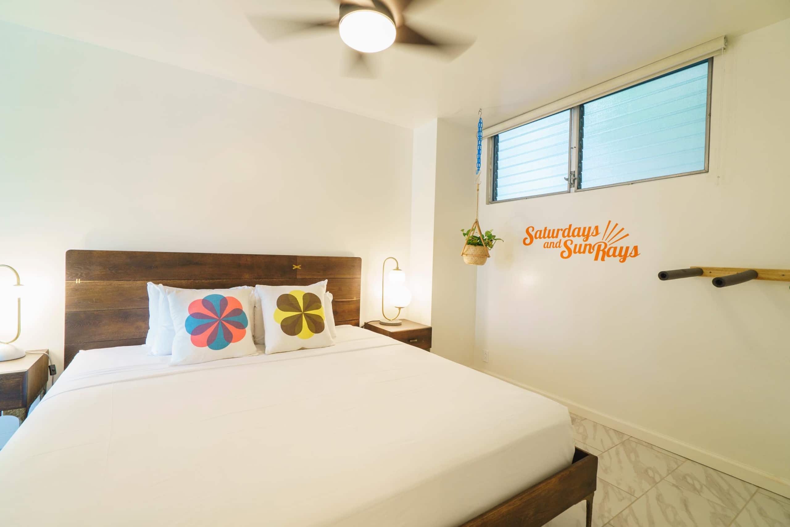 Condo in Honolulu · ★4.5 · 1 bedroom · 2 beds · 1 shared bath - Image 25