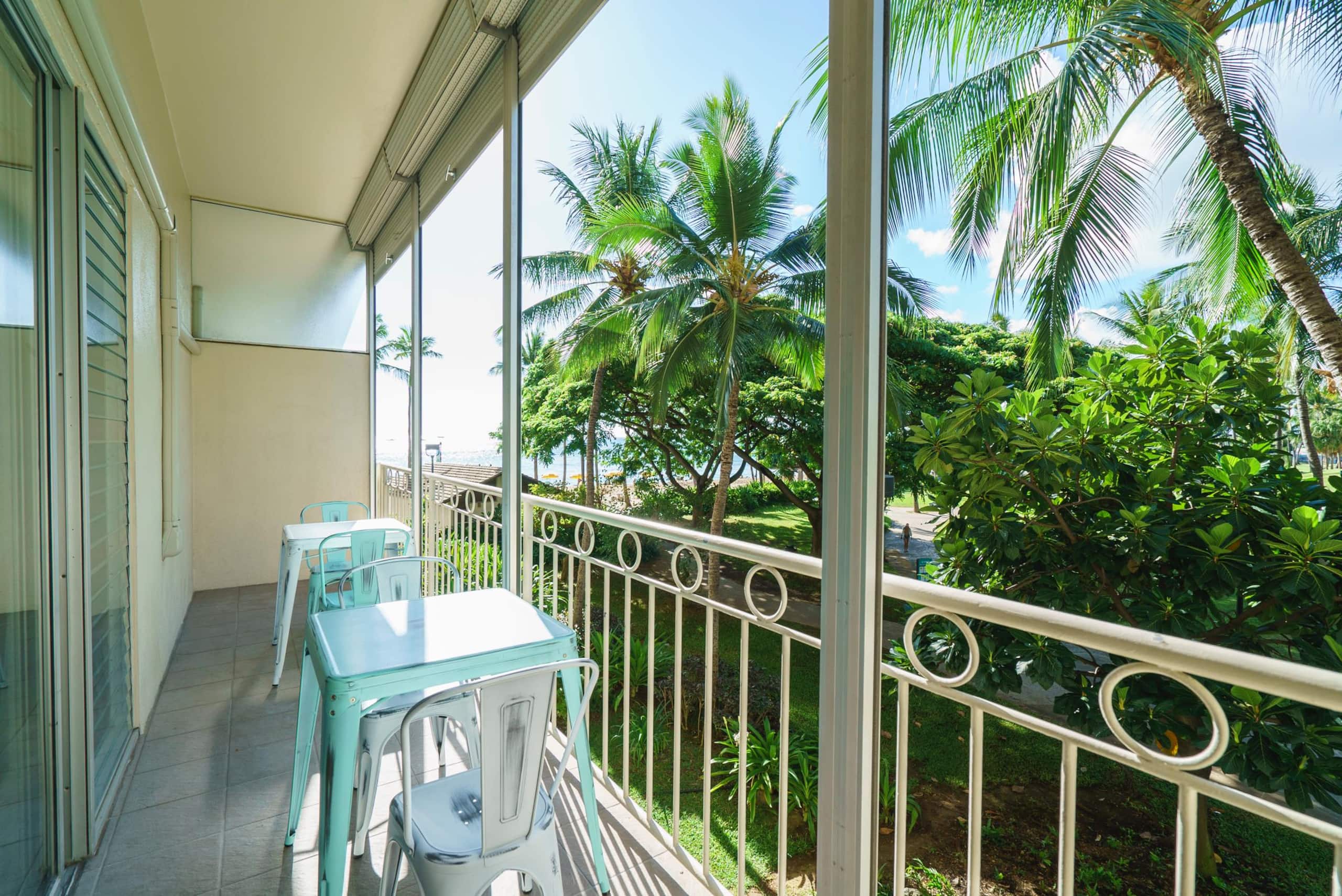 Condo in Honolulu · ★4.5 · 1 bedroom · 2 beds · 1 shared bath - Image 38