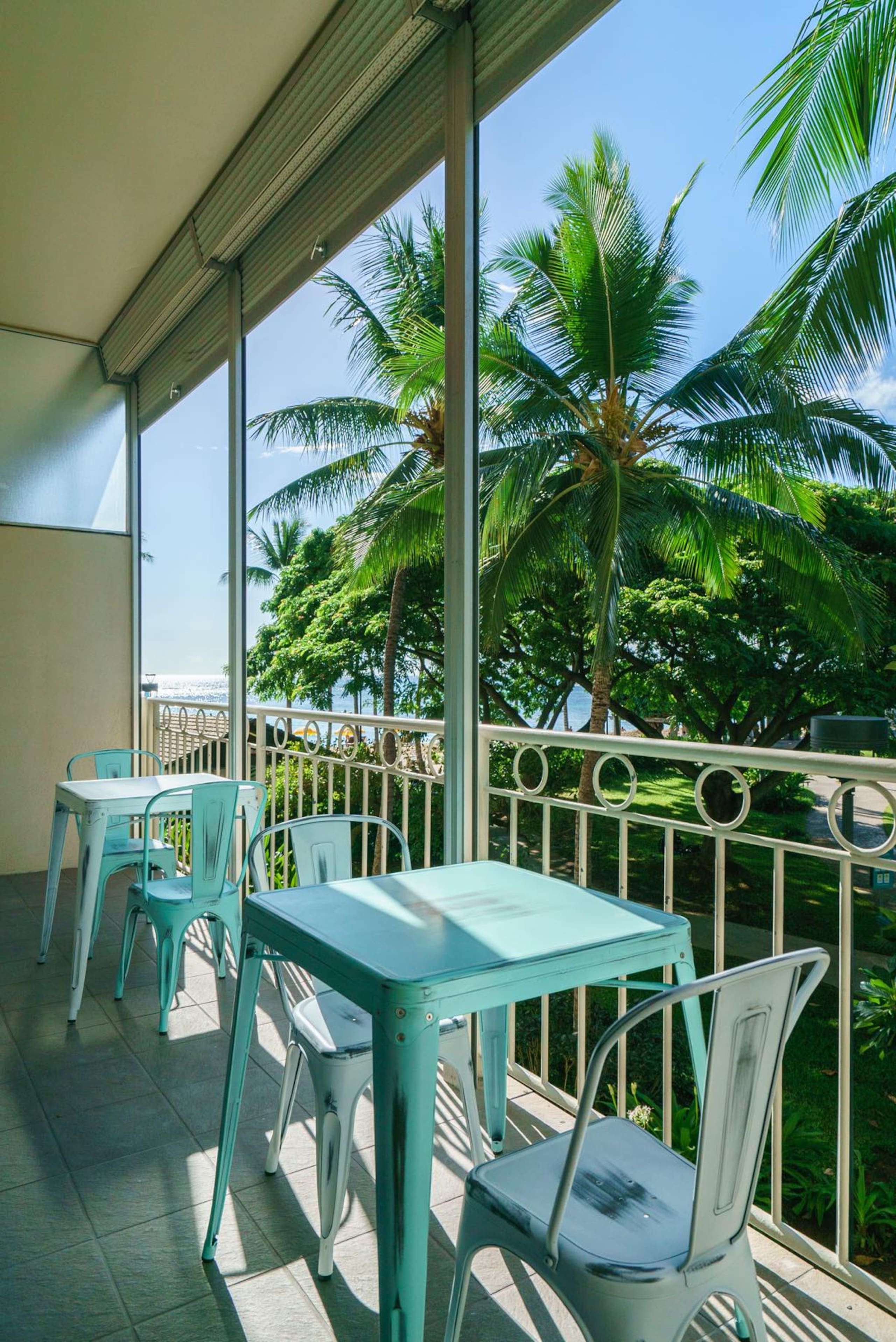 Condo in Honolulu · ★4.5 · 1 bedroom · 2 beds · 1 shared bath - Image 37