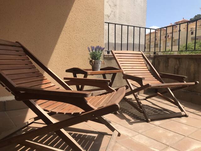 Terrace apartment in a quiet area