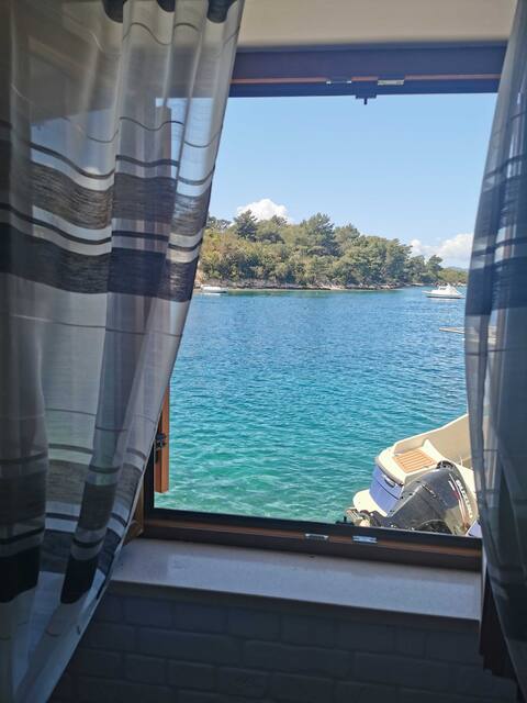 Apts Melany-One Bedr Apt/Shared Terrace/Sea View