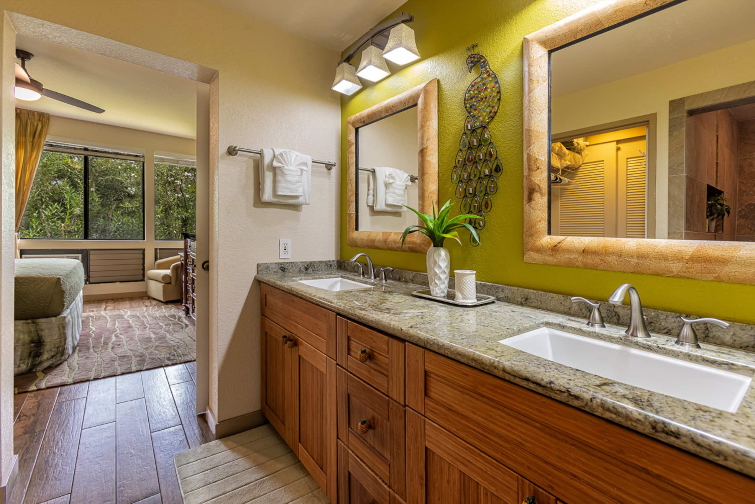Condo in Wailea · ★4.82 · 2 bedrooms · 3 beds · 2 baths - Image 25