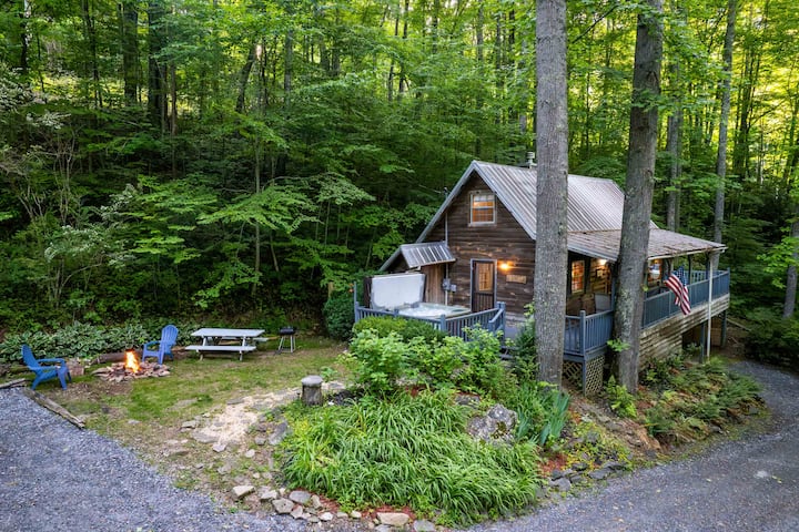 Cabin On The Creek - Whittier, NC