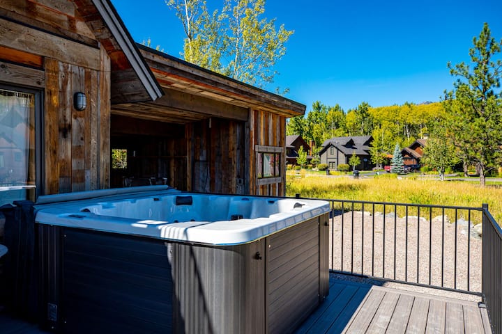 Wonderful Townhome! Beautiful Views From Deck! - Whitefish, MT