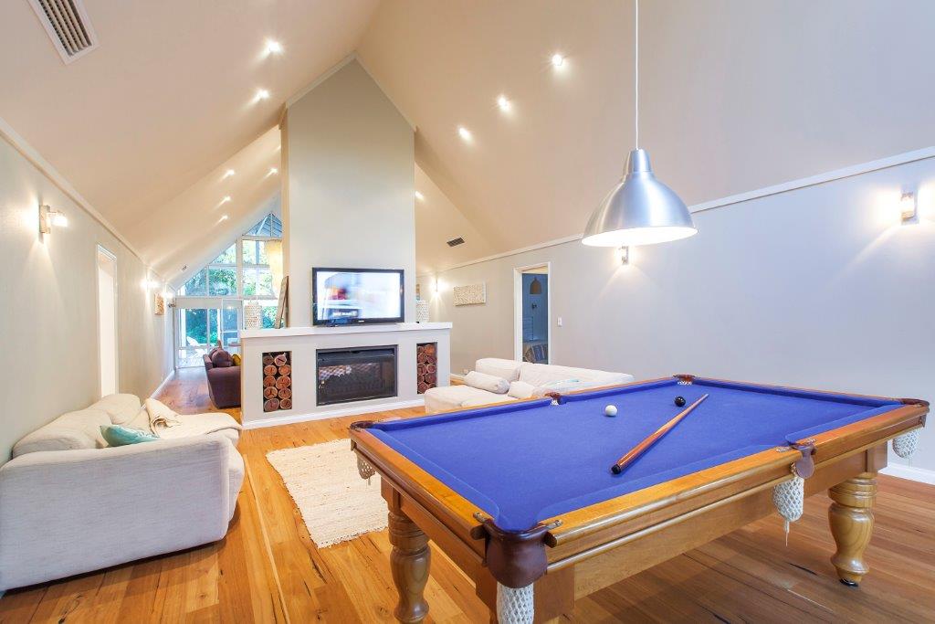 Top Airbnb: Seclusion on the Bay in Broadwater