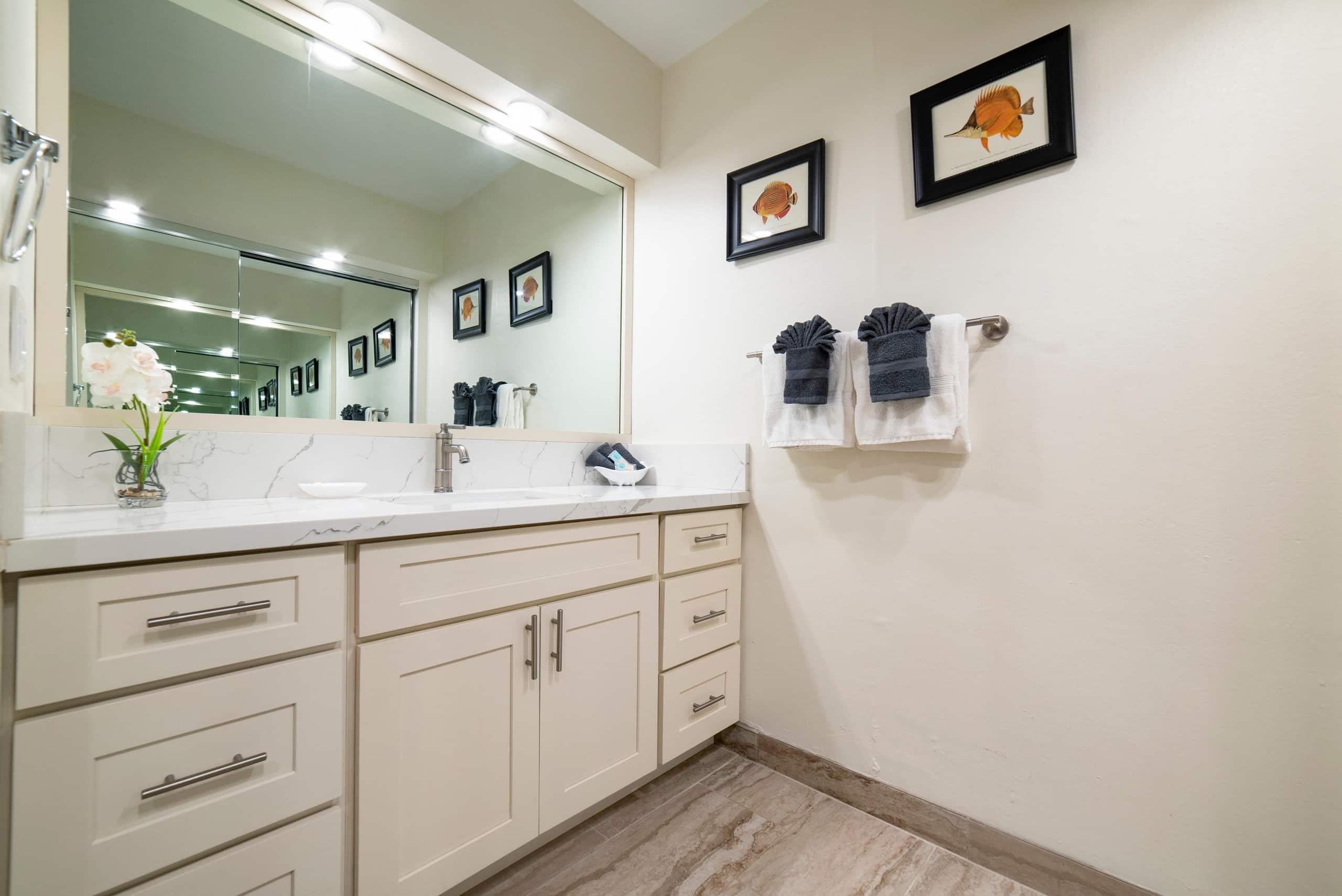 Condo in Kaanapali · ★4.7 · 1 bedroom · 2 beds · 2 private baths - Image 9