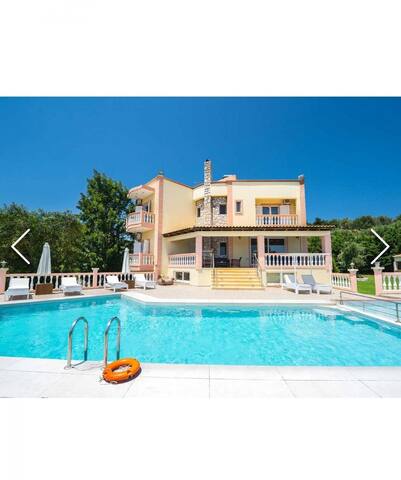 Villa Roula with Private pool gallery image 3