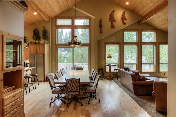 Blue Pacific By Portoro managed Airbnb listing 3