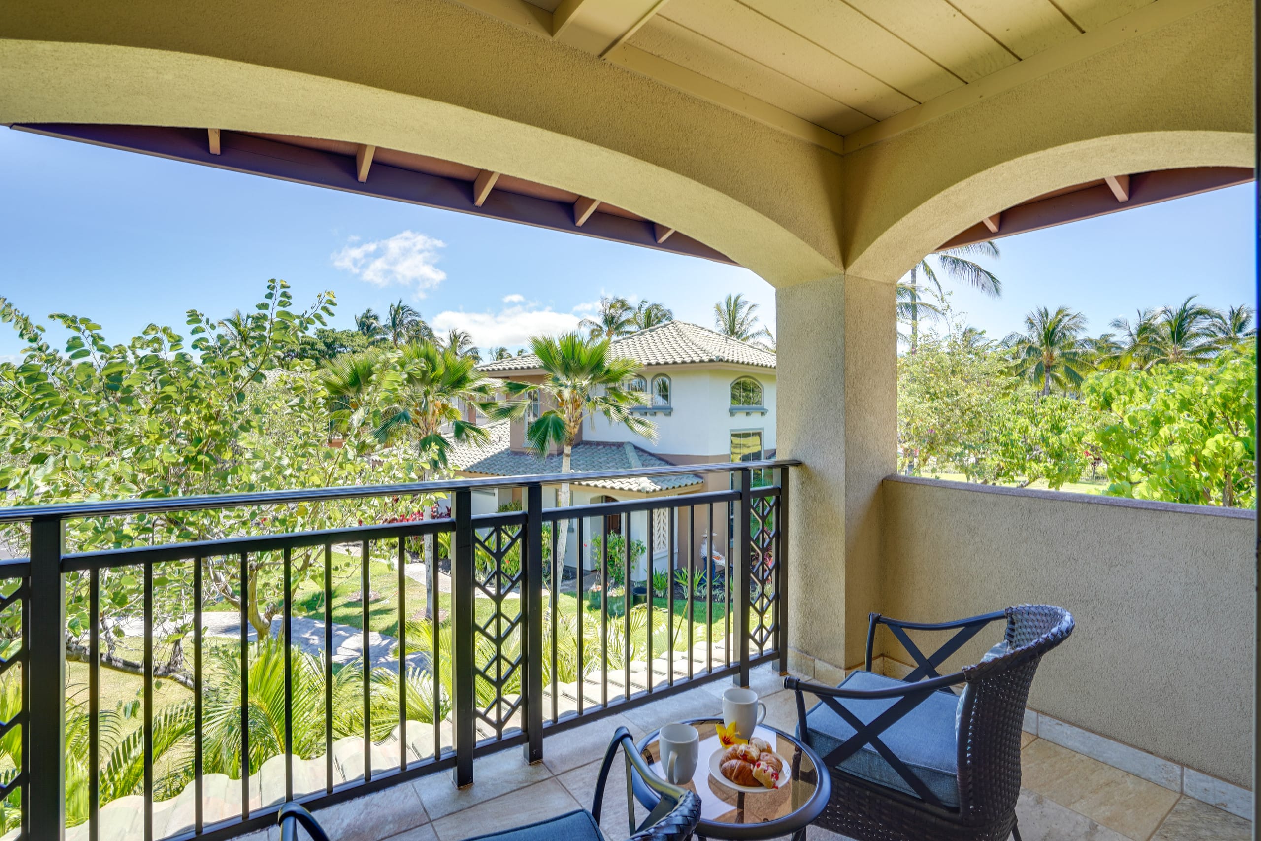 Townhouse in Waimea · ★4.96 · 2 bedrooms · 2 beds · 2 baths - Image 2