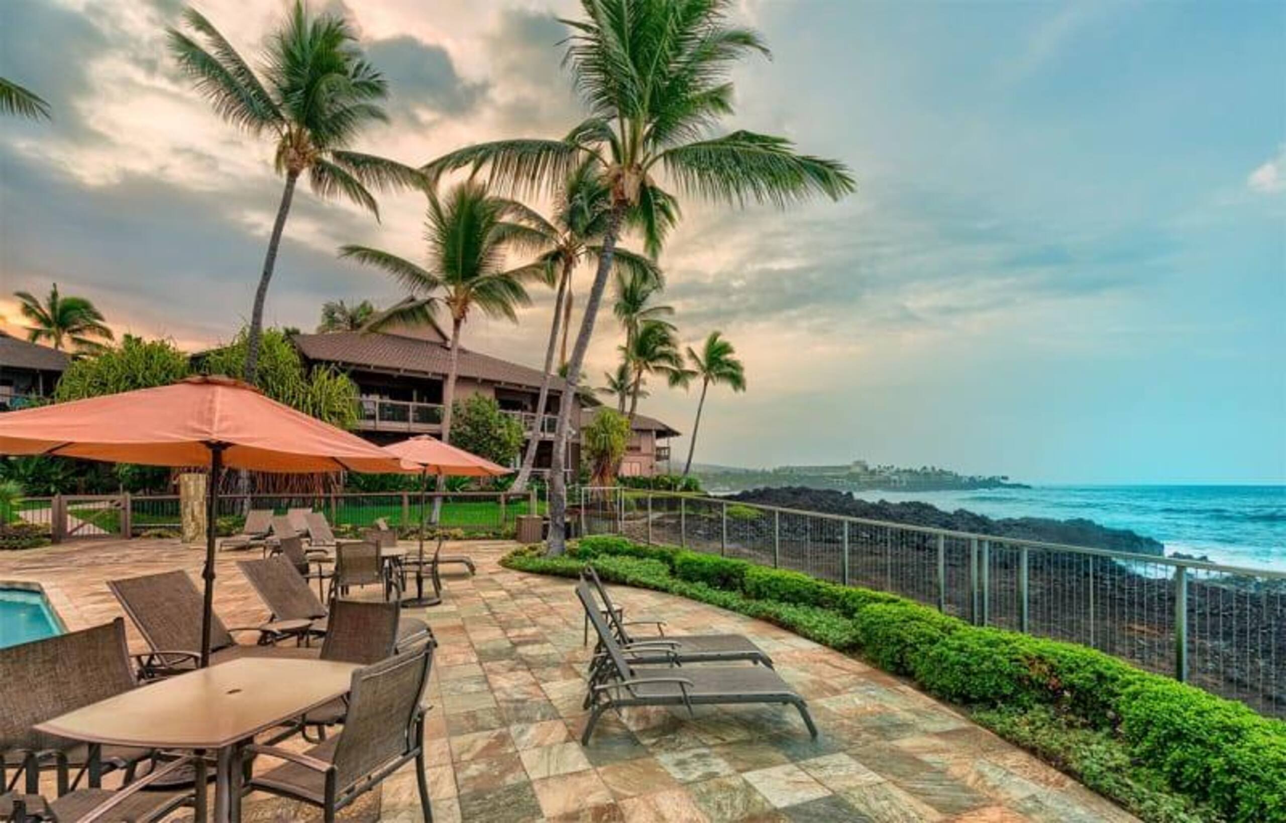 Condo in KAILUA-KONA · ★4.86 · 2 bedrooms · 2 baths - Image 35