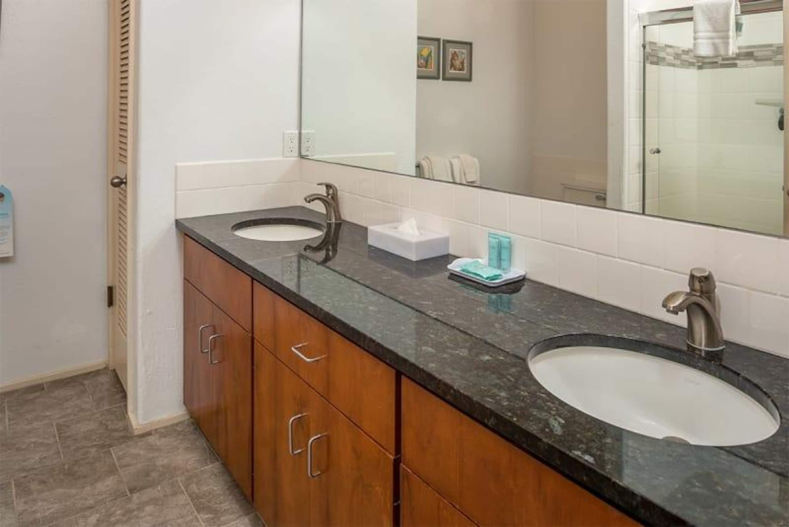 Condo in KAILUA-KONA · ★4.86 · 2 bedrooms · 2 baths - Image 21