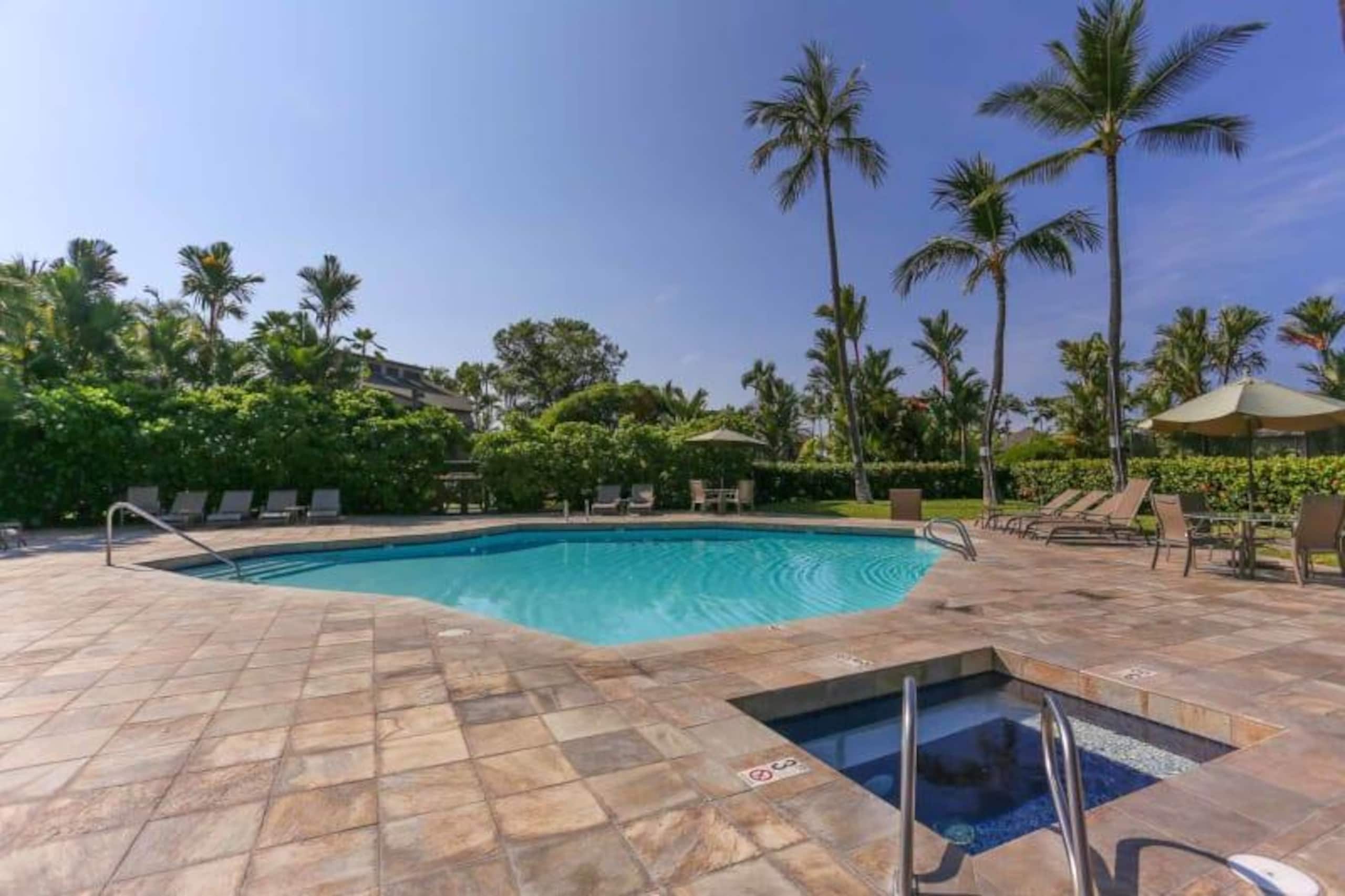 Condo in KAILUA-KONA · ★4.86 · 2 bedrooms · 2 baths - Image 37
