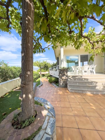 Villa Sarnella, El Port de la Selva gallery image 2