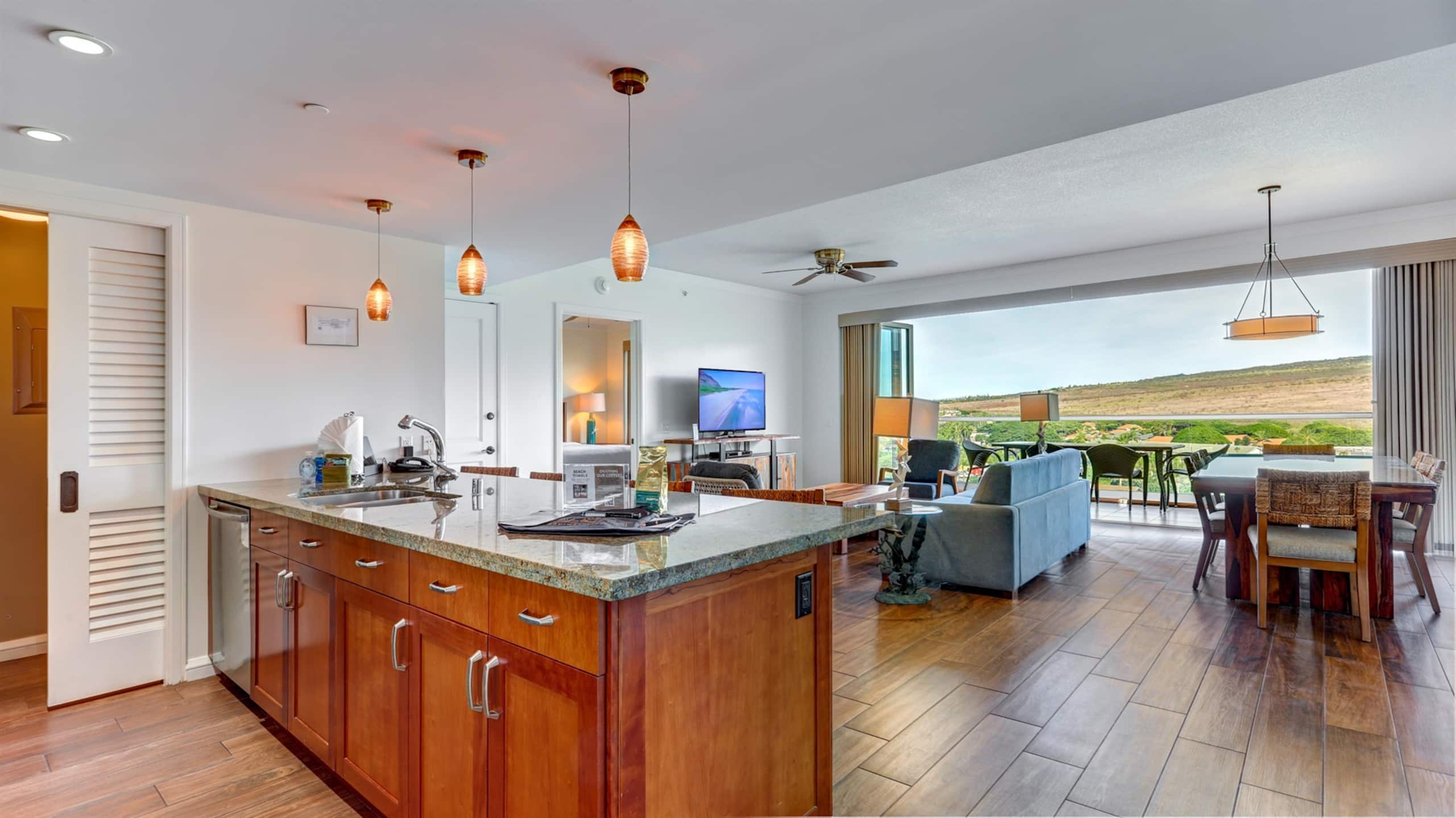 Condo in Lahaina · ★4.65 · 2 bedrooms · 3 beds · 2 baths - Image 10