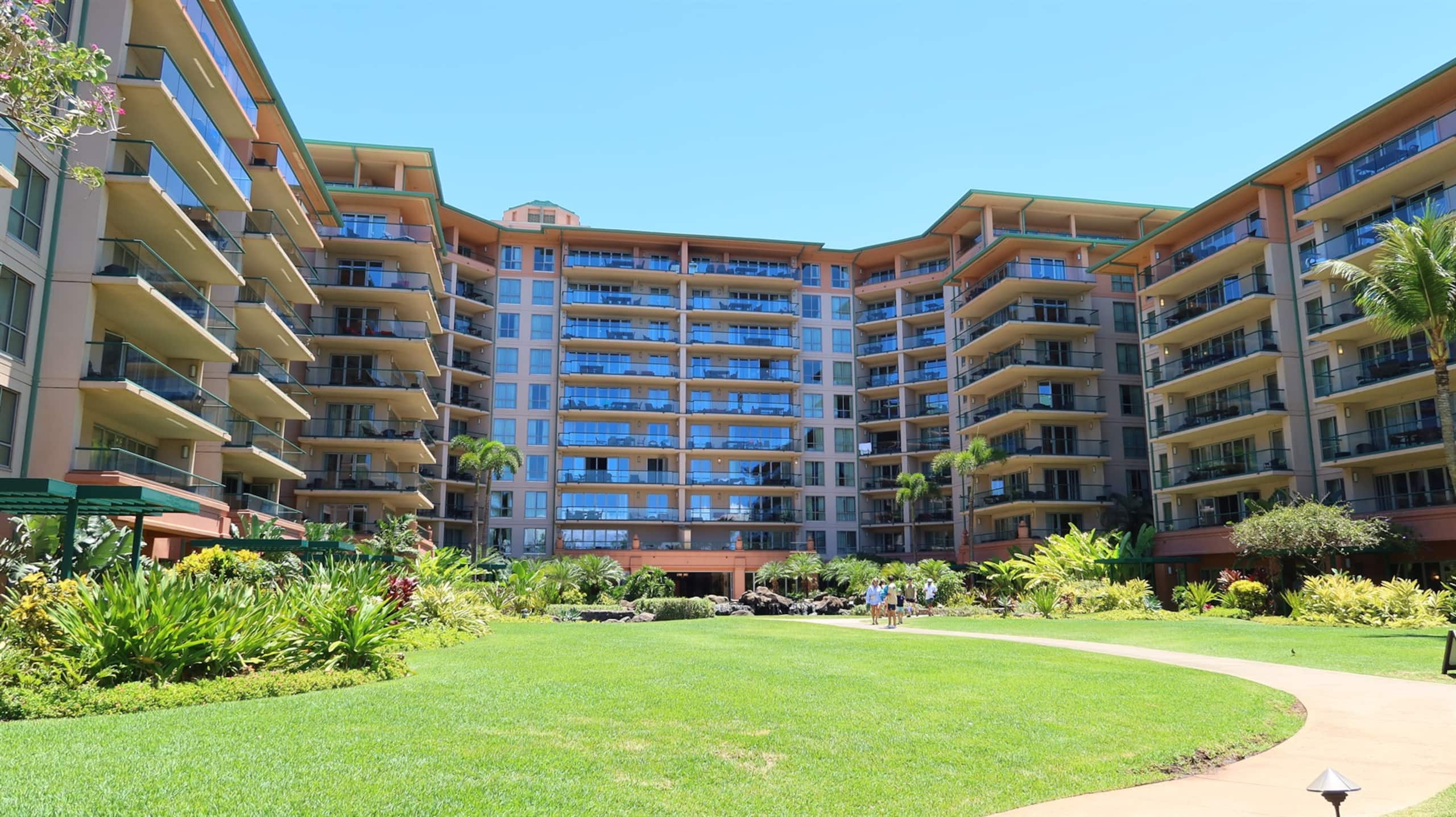 Condo in Lahaina · ★4.65 · 2 bedrooms · 3 beds · 2 baths - Image 54