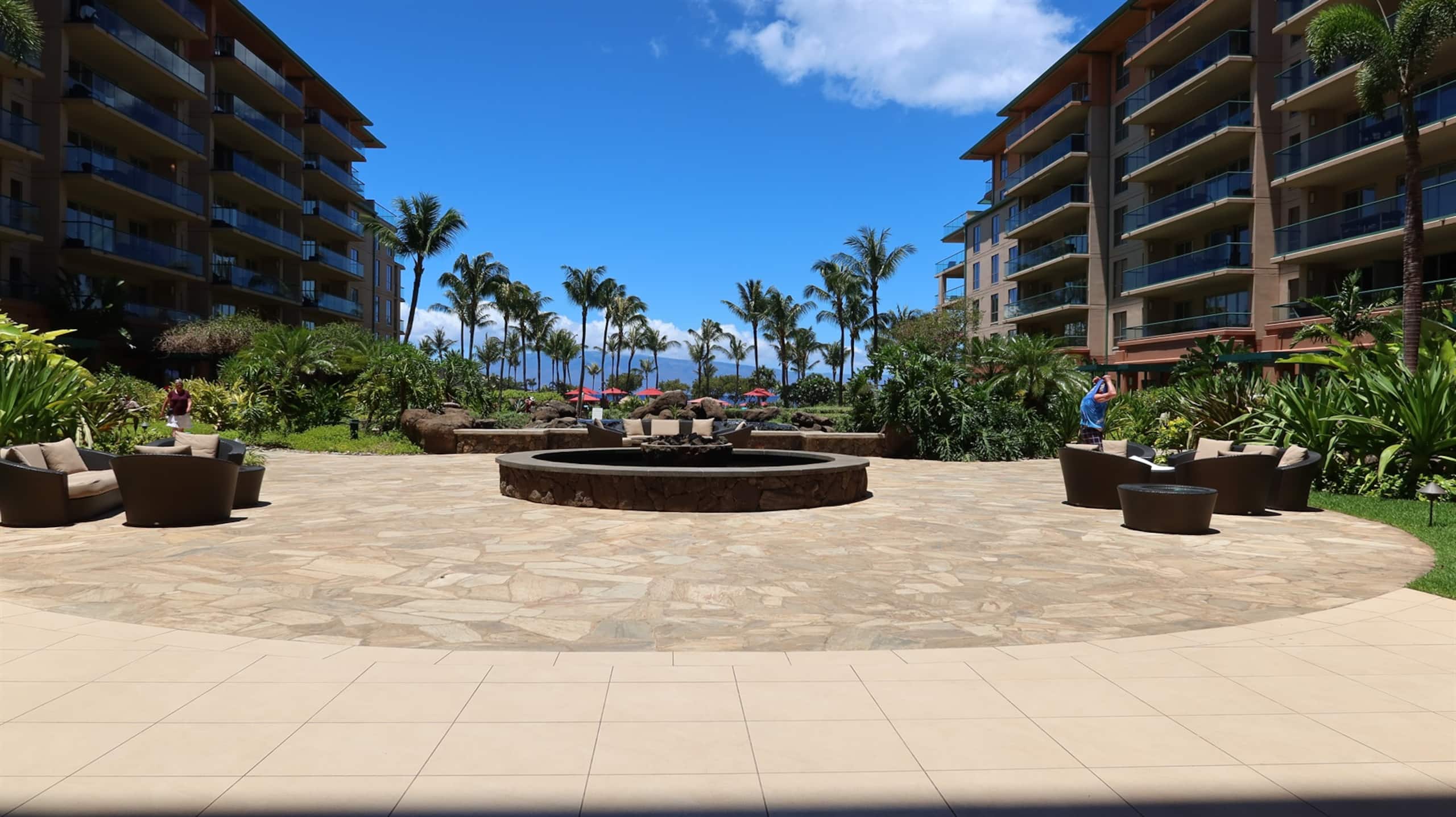 Condo in Lahaina · ★4.65 · 2 bedrooms · 3 beds · 2 baths - Image 52