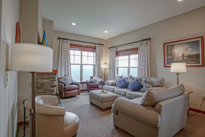 Soaring Eagle #404: 3 Br 2 Bath - Snowshoe, WV