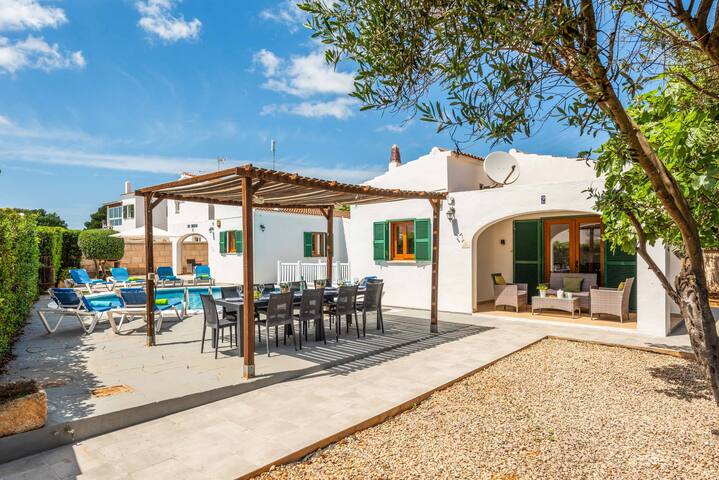 Las Petunias gallery image 5