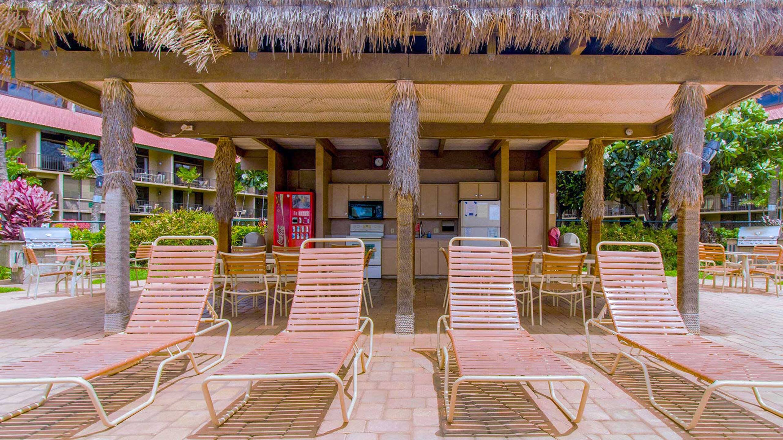 Beautiful oceanview one bd deluxe with FREE a/c - Image 24