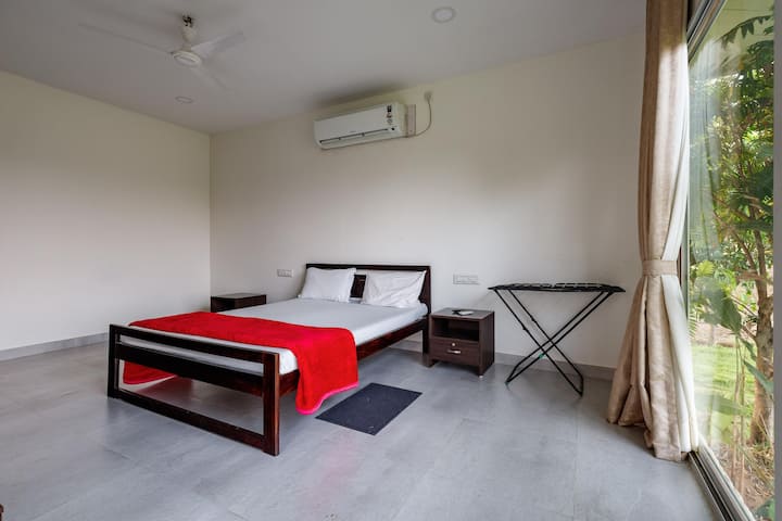 Bedroom 8
