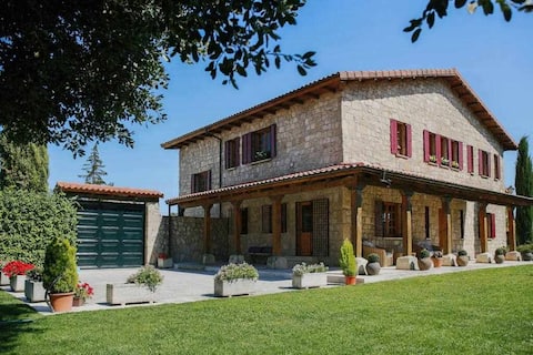 Top performing Airbnb: Villa Encidna - 5-star Rural House in Castilla Y León