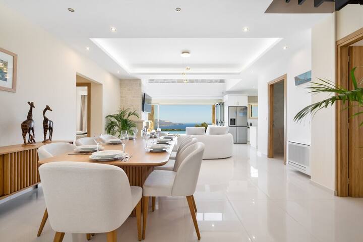 Villa Athena – Heated Pool Pickleball Court gallery image 4