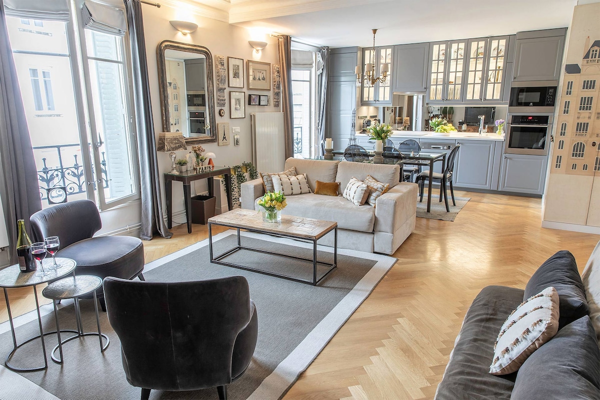 Top Airbnb: Eiffel Tower View WOW Perfect! a Paris 7e Arrondissement