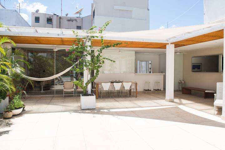 Penthouse Oasis in Copacabana ilive034 gallery image 2