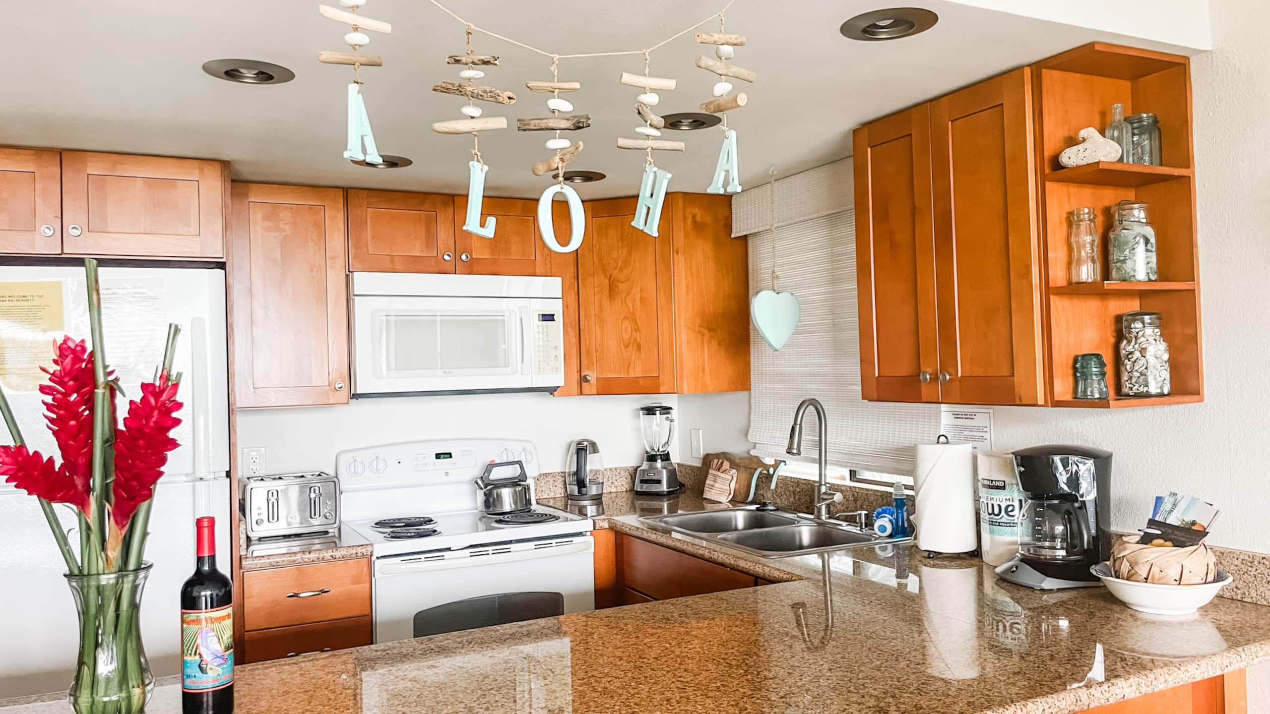 One bd Ocean grd fl, AC, wifi, pool, hot tub  D101 - Image 3