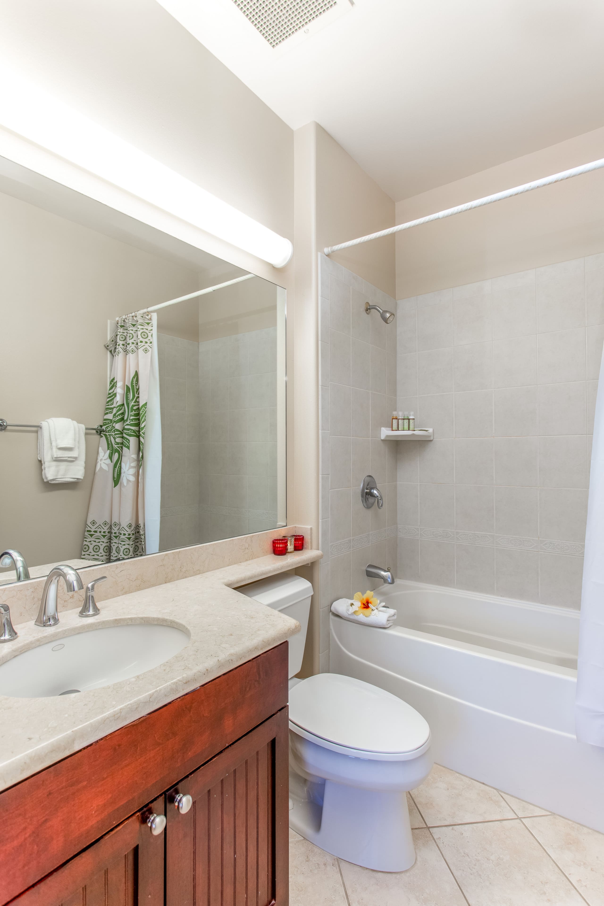 3bdrm Townhome near to Shops, Dining & Beach - Photo 9